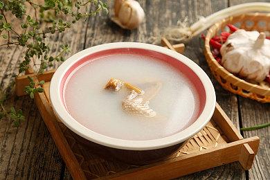 《艾尔登法环》黄金树有多高？玩家测量比阿尔卑斯山还高